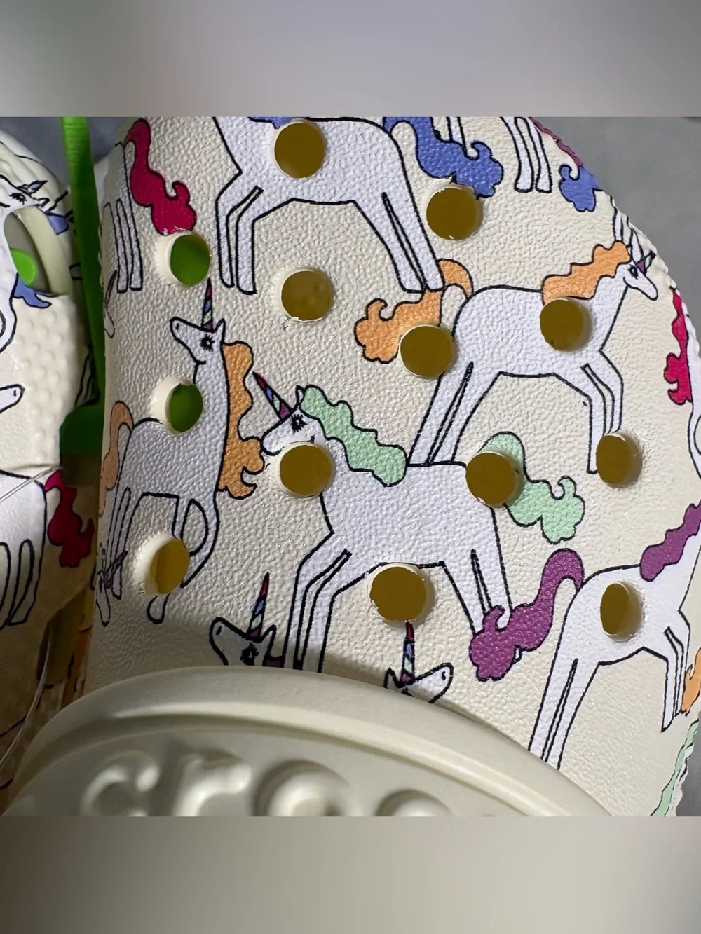 CROCS Kids Cream Unicorn-Print Clog with Rainbow Strap